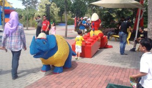 Legoland Dinosaur Build - Homestay - guesthouse near Legoland Malaysia Disakaun 50% - Selasa & Rabu tahun 2025 sahaja - Tolak Cuti Umum, Sekolah dan Perayaan