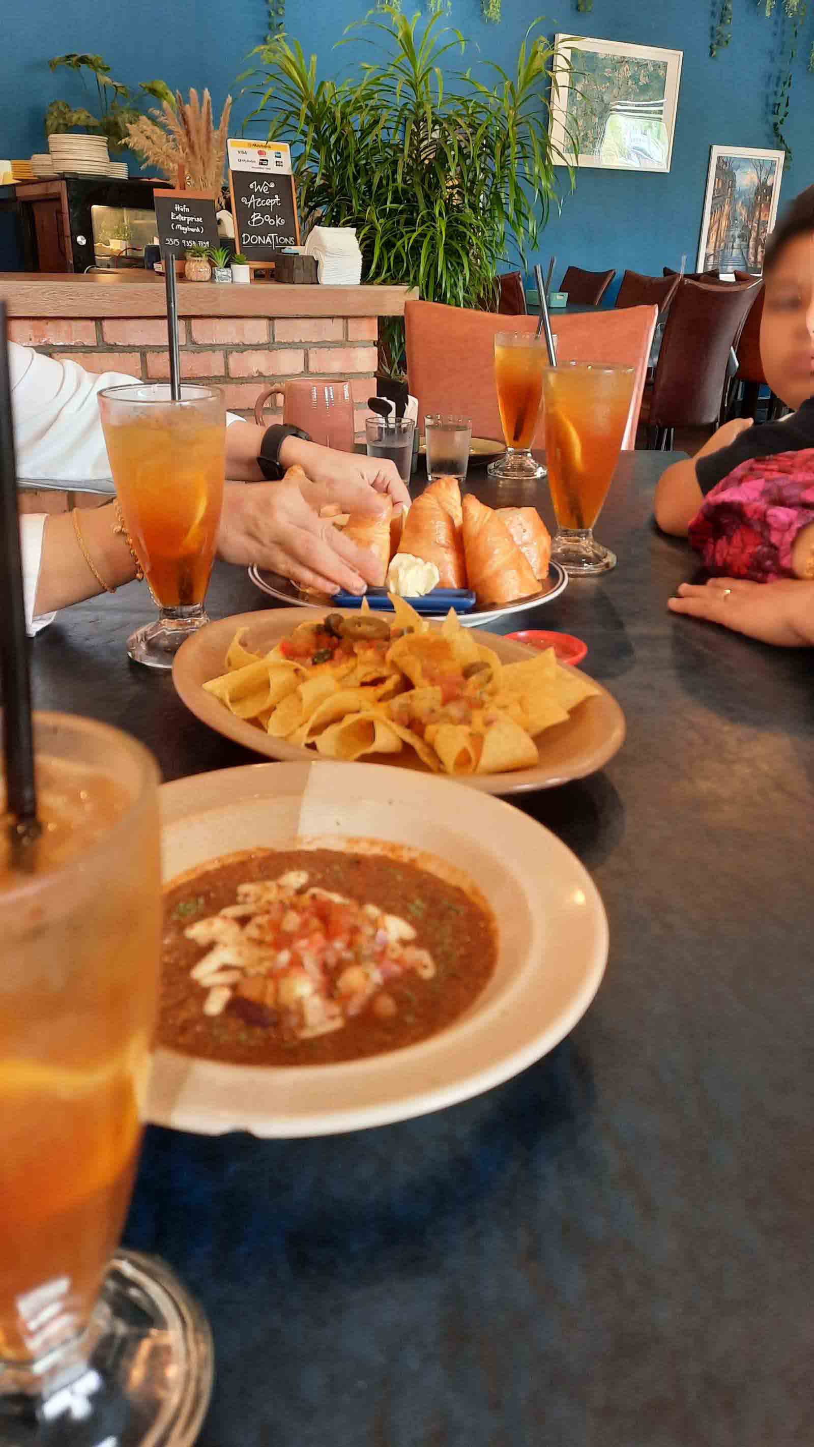 Tempat Makan Best Ala' Western dekat Dillenia Homestay - Legoland : Restoran Cookies & Ginger