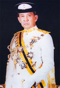 hol almarhum sultan-iskandar